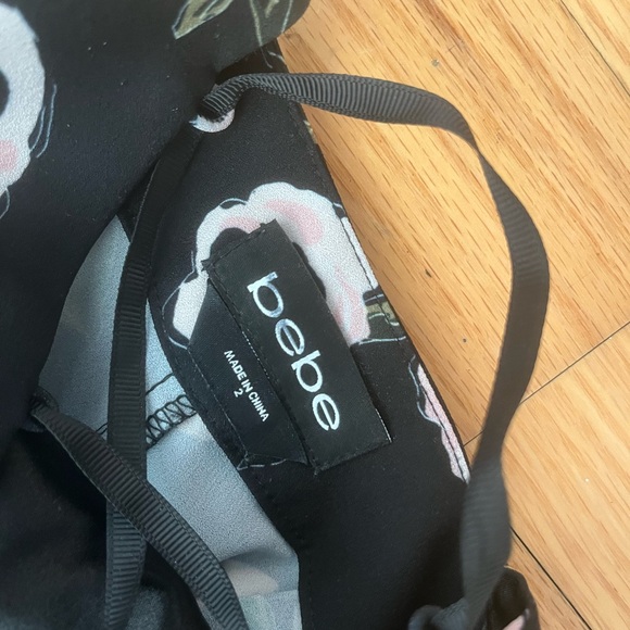 Bebe Black Floral Halter Jumpsuit w Lace Open Back Size 2 - Picture 4 of 4